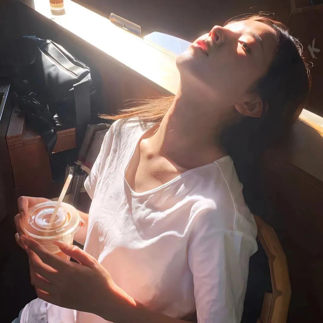 玄幻女帝闯综艺